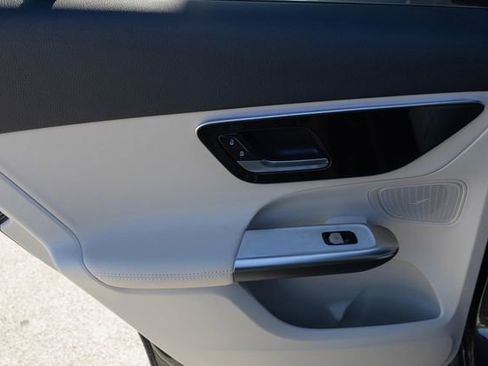 Certified 2025 Mercedes-Benz GLE 450 GLE 450 image 16