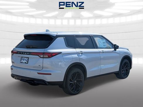 New 2026 Nissan Rogue SL AWD/4WD image 2