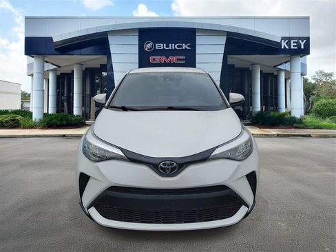 Used 2020 Toyota C-HR LE image 2