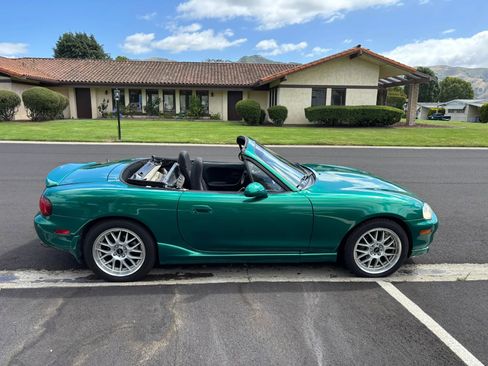 Used 2000 MAZDA MX-5 Miata RWD image 3