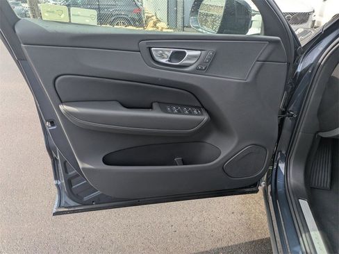 New 2025 Volvo XC60 B5 Core w/ Protection Package Premier image 11