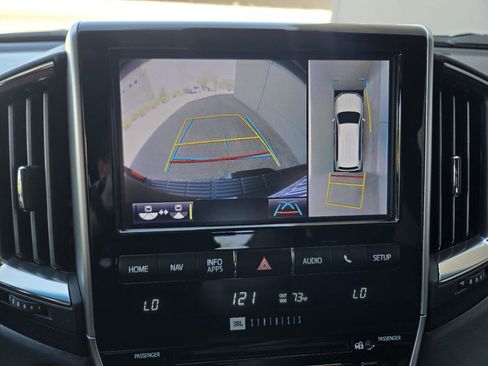 Used 2020 Toyota Land Cruiser Heritage Edition image 47