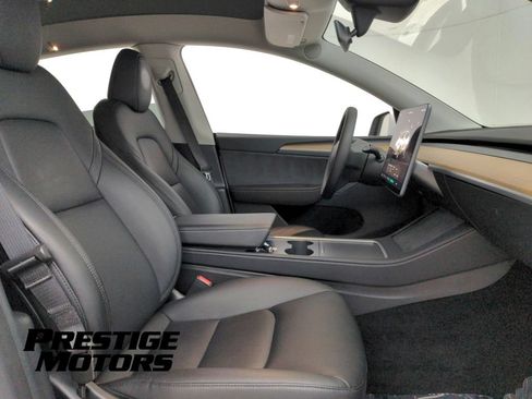 Used 2024 Tesla Model Y Long Range AWD/4WD image 26