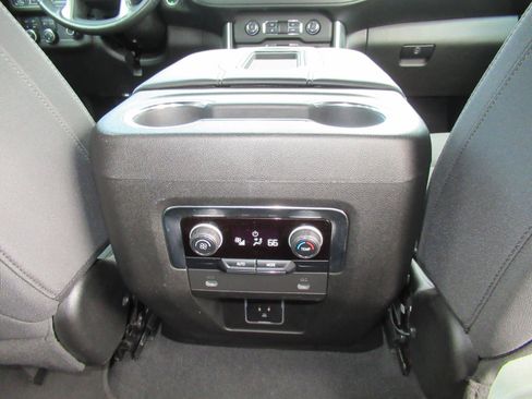 Used 2023 Chevrolet Tahoe LS AWD/4WD image 31