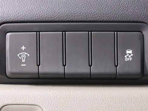 Used 2016 Kia Sedona LX w/ LX Convenience Package image 10