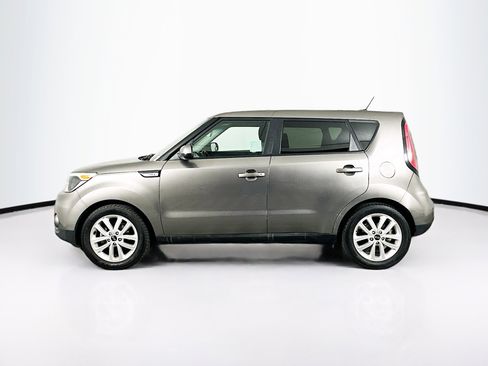Used 2018 Kia Soul + FWD image 4