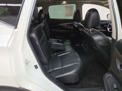 Used 2020 Nissan Murano SL w/ Moonroof Package AWD/4WD image 11