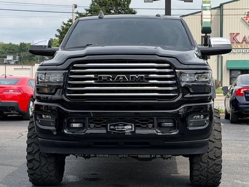 Used 2022 RAM 3500 Limited AWD/4WD image 12