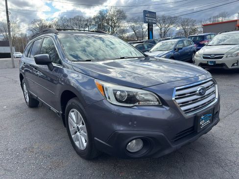 Used 2016 Subaru Outback 2.5i Premium AWD/4WD image 1