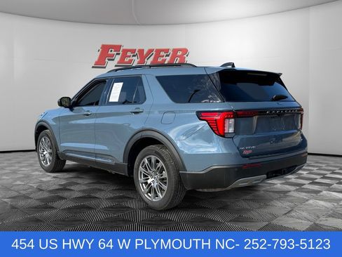 Certified 2025 Ford Explorer Active w/ Active Comfort Package AWD/4WD image 3
