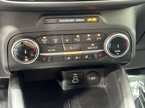 Used 2024 Ford Escape ST-Line AWD/4WD image 18