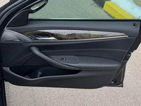 Used 2019 BMW 540i w/ Premium Package image 31