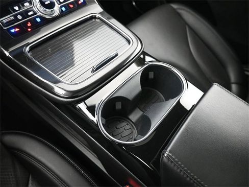 Used 2022 Lincoln Nautilus Reserve w/ Equipment Group 201A image 28