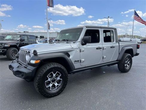 Used 2020 Jeep Gladiator Sport w/ Quick Order Package 24S image 3