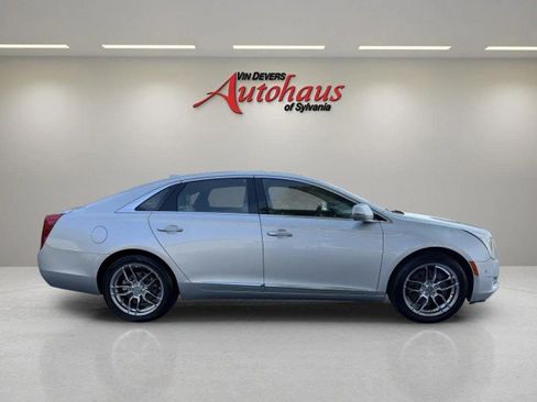Used 2017 Cadillac XTS Luxury FWD image 9