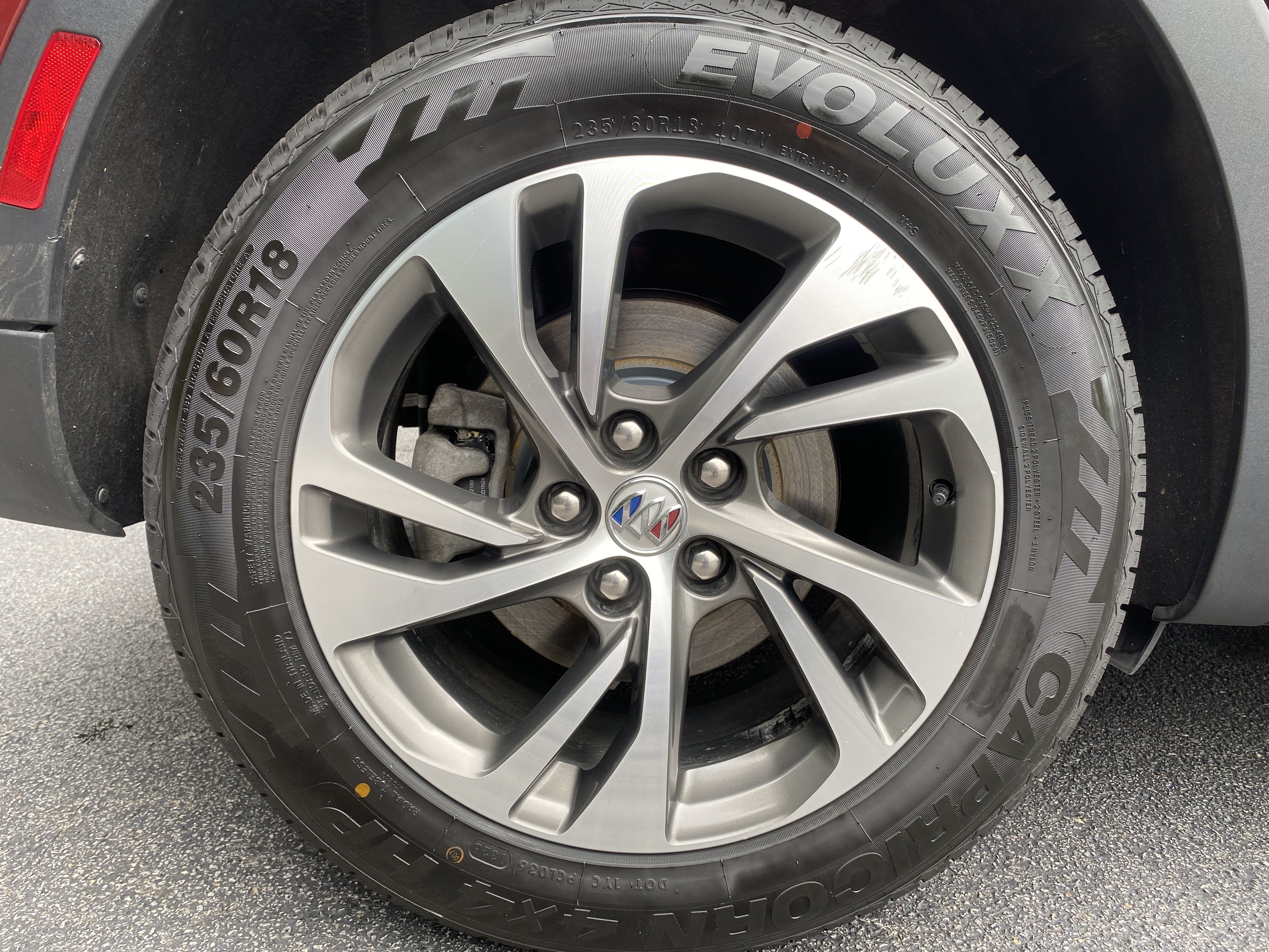 Used 2023 Buick Envision Essence FWD image 39