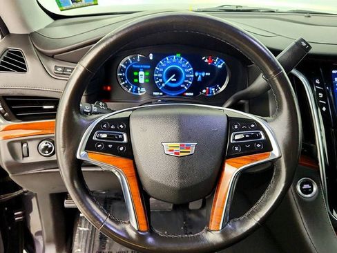 Used 2016 Cadillac Escalade Luxury AWD/4WD image 13
