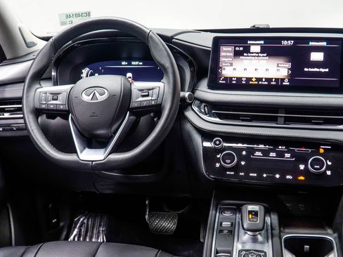 Used 2025 INFINITI QX60 Luxe w/ Vision Package AWD/4WD image 16
