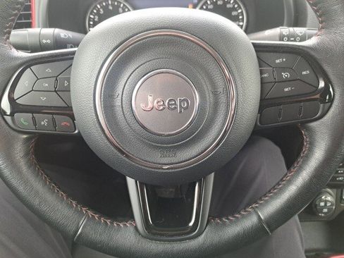 Used 2022 Jeep Renegade Trailhawk w/ Trailer Tow Group image 16