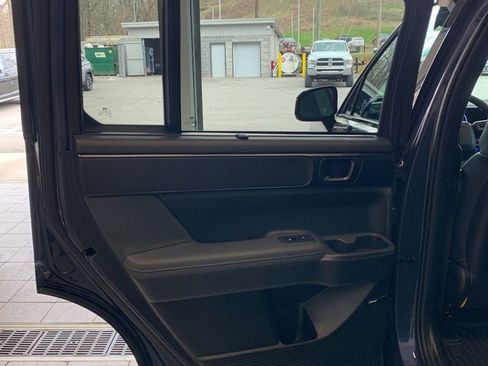 Certified 2025 Hyundai Santa Fe Calligraphy image 13