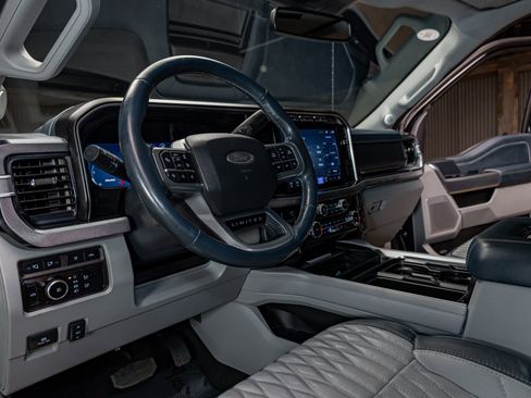 Used 2024 Ford F250 Limited image 15