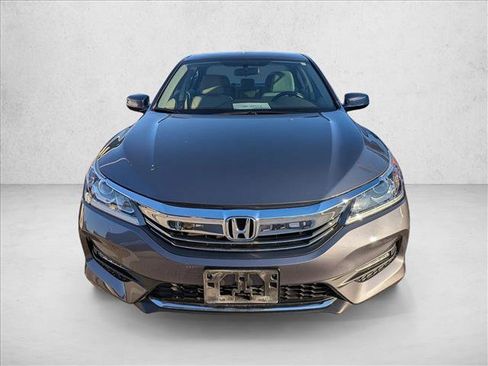 Used 2016 Honda Accord EX image 2