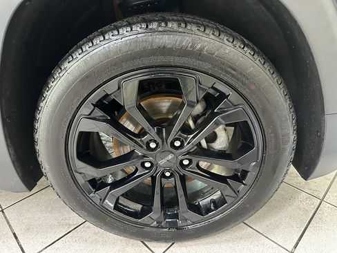 Used 2019 GMC Terrain SLT w/ GMC Pro Grade Package image 13