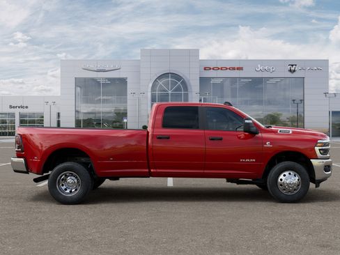 New 2026 RAM 3500 Big Horn AWD/4WD image 47
