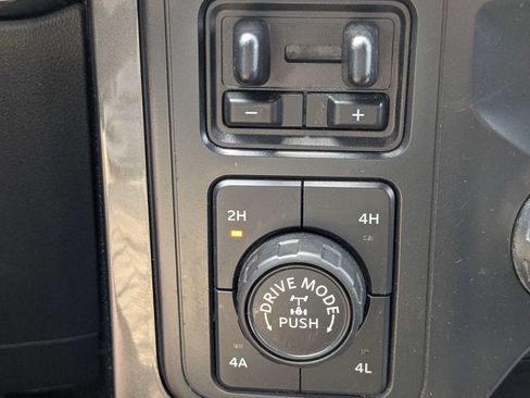 Used 2022 Ford F150 Lariat AWD/4WD image 27