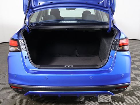 Used 2023 Nissan Versa SV image 12