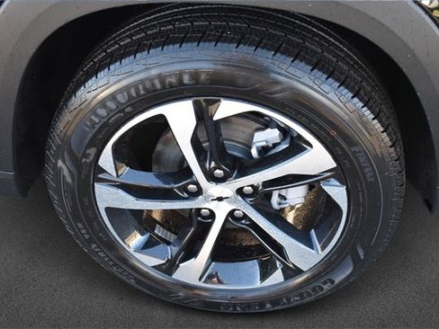 New 2026 Chevrolet Trax RS w/ Sunroof Package image 12