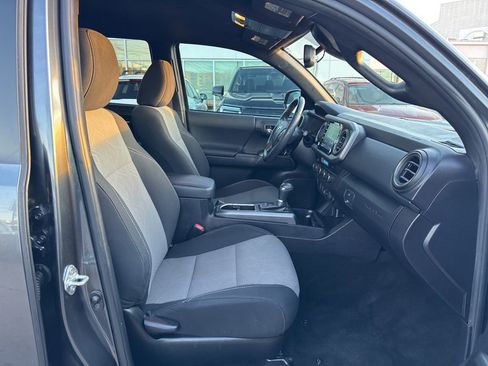 Used 2023 Toyota Tacoma TRD Sport image 21