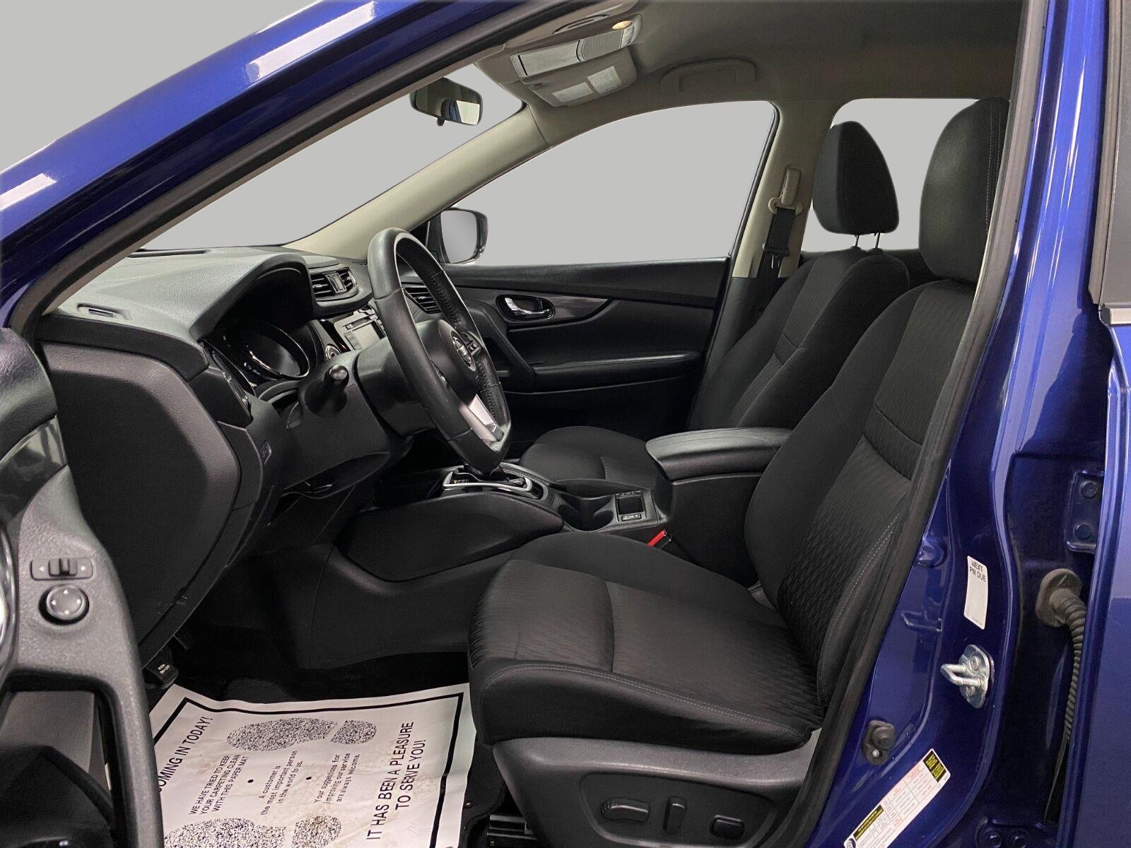 Used 2018 Nissan Rogue SV FWD image 28