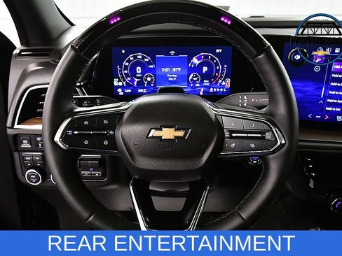 Used 2025 Chevrolet Tahoe High Country AWD/4WD image 18