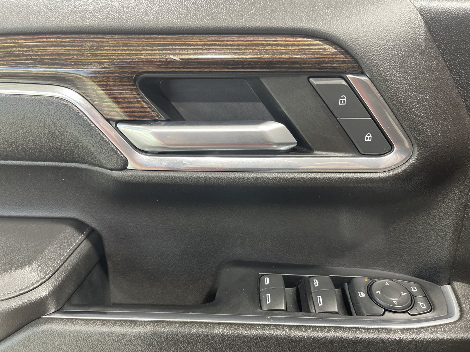 Used 2024 GMC Sierra 1500 Elevation AWD/4WD image 34