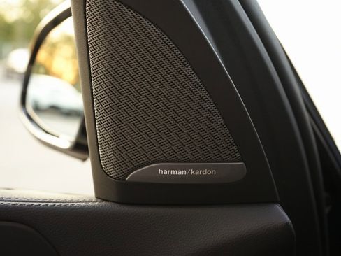 Used 2023 BMW X5 xDrive45e w/ M Sport Package image 30