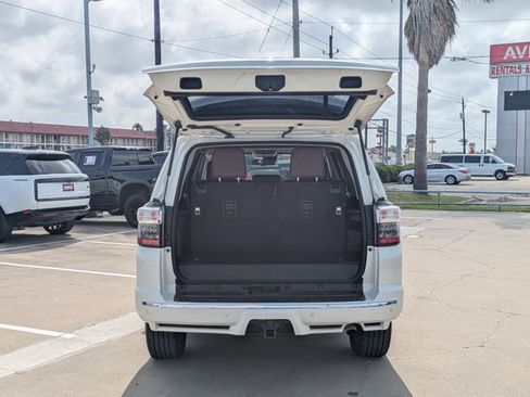Used 2021 Toyota 4Runner Limited RWD image 6