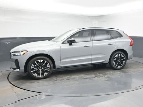 New 2026 Volvo XC60 B5 Plus w/ Protection Package Premier image 4