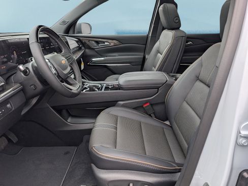 New 2026 Chevrolet Traverse High Country image 17