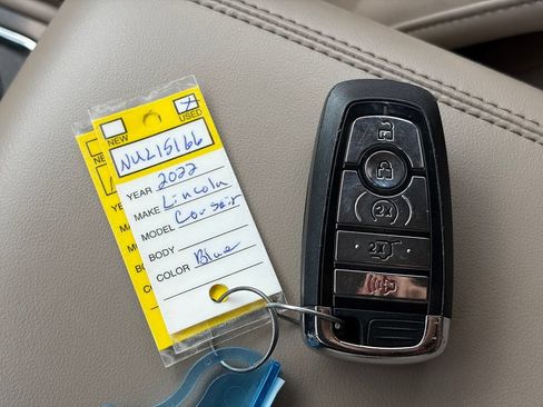 Used 2022 Lincoln Corsair AWD w/ Premium Package image 38