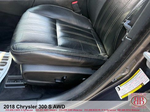 Used 2018 Chrysler 300 S AWD/4WD image 15