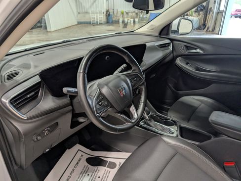 Used 2020 Buick Enclave Avenir w/ Avenir Technology Package AWD/4WD image 13
