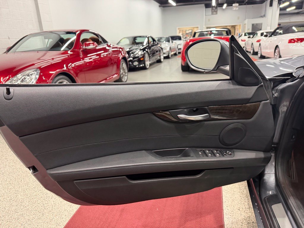 Used 2012 BMW Z4 sDrive35i RWD image 23