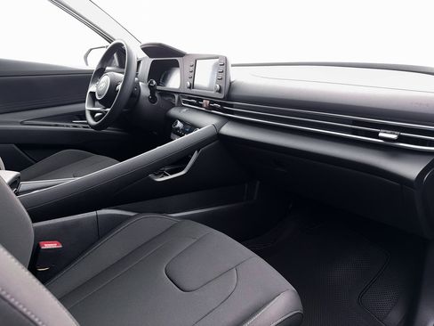 Certified 2026 Hyundai Elantra Hybrid FWD image 15