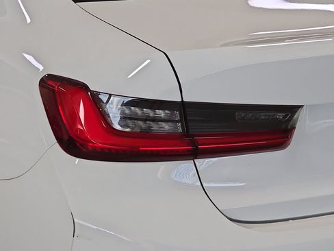 Used 2021 BMW 330i xDrive Sedan w/ Convenience Package AWD/4WD image 32