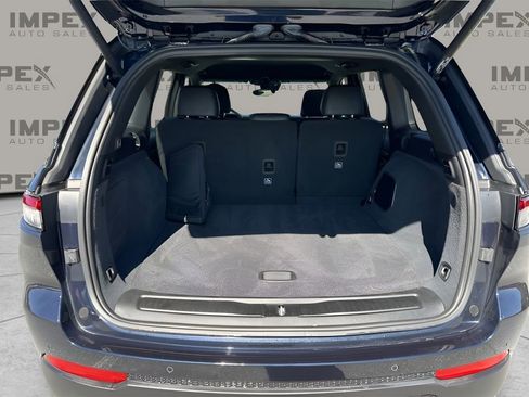 Used 2023 Jeep Grand Cherokee Trailhawk image 31