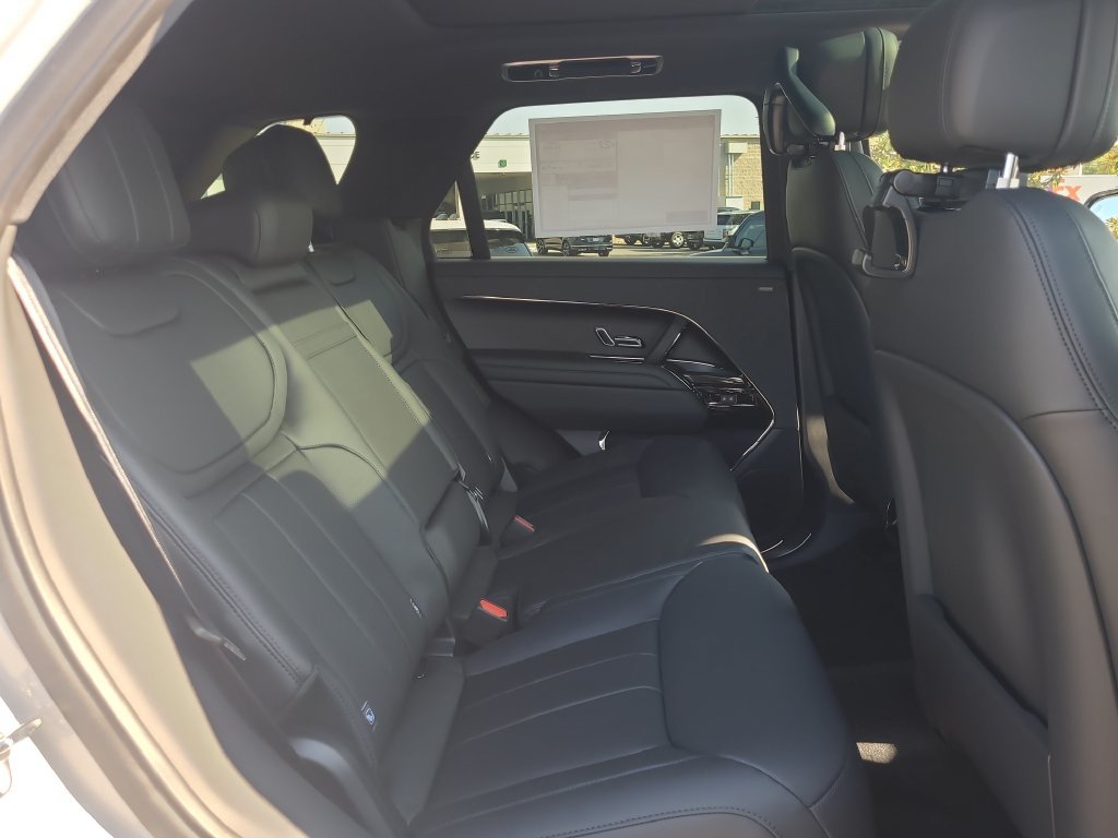 New 2027 Land Rover Range Rover Sport Dynamic SE AWD/4WD image 14