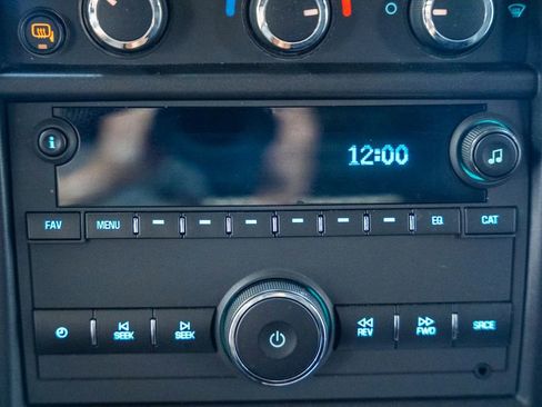 Used 2024 GMC Savana 2500 w/ Driver Convenience Package image 26