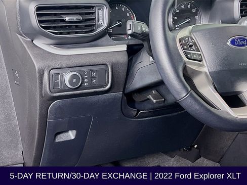 Used 2022 Ford Explorer XLT w/ Equipment Group 202A image 12