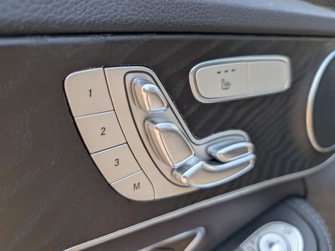 Used 2017 Mercedes-Benz C 350e Sedan image 9